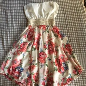 Brand New White Daisy Dress